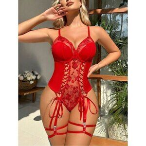 Sexy Floral Lace Up Underwire Lingerie Set